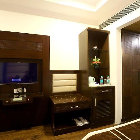 Hotel Pitrashish Pride Igi Intl Airport Delhi Exterior photo